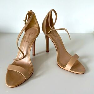 Schultz Caddy Lee Sandel like new